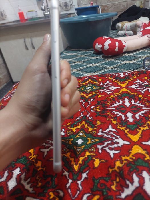 Iphone 7+ sotiladi srochna