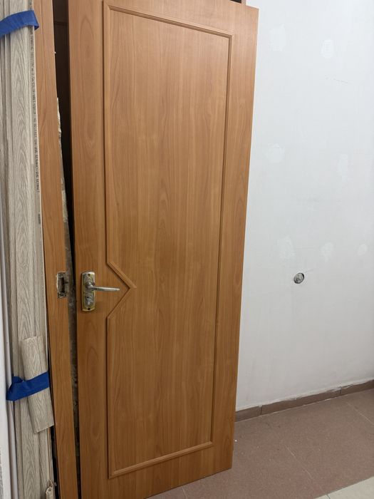 Двери с откосами б/у