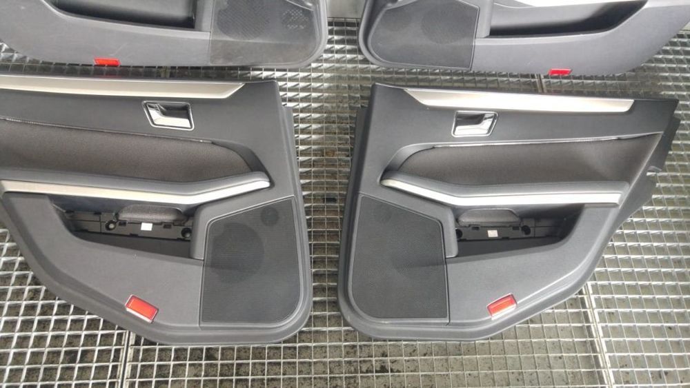 set fete tapiterii usi  mercedes e-class w212