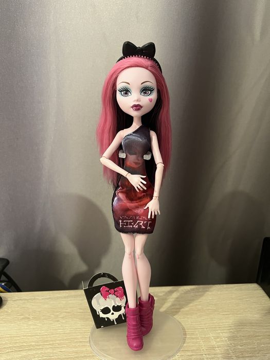 Дракулаура Монстер хай Draculaura 2015 Monster high G1