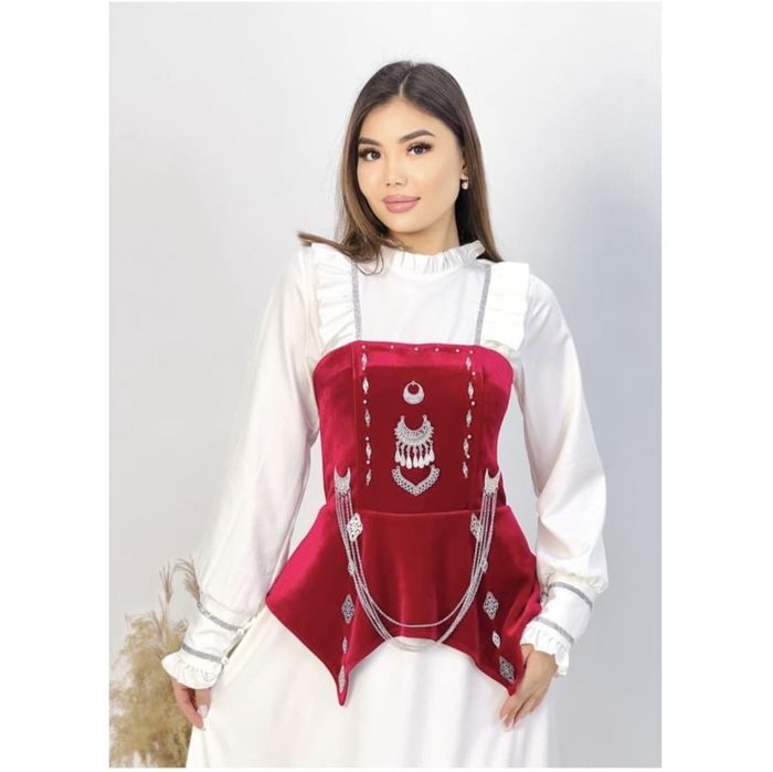 Сдам на прокат !Корсет и Баска