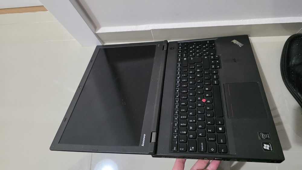 Laptop Lenovo ThinkPad T540p i 5  – pentru piese / defect – 250 lei
