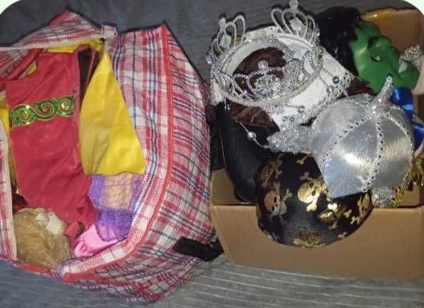 Продам карнавальные костюмы.