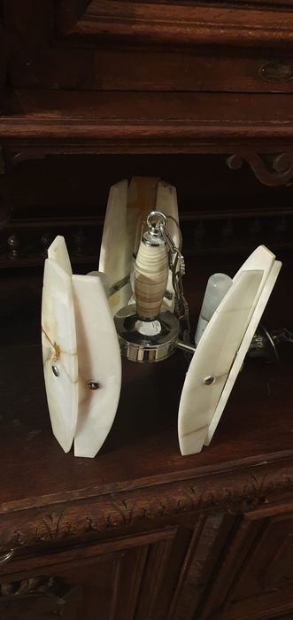 Lustra art deco reală din onix si crom