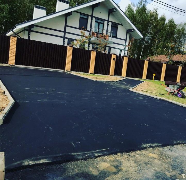 Асфальт не дорог