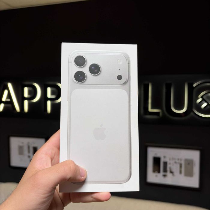 iPhone 17 Pro Max 256Gb Silver Nou/Sigilat + 24 Luni Garanție/ Apple Plug
