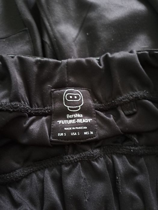 Pantaloni Bărbați Bershka Negri