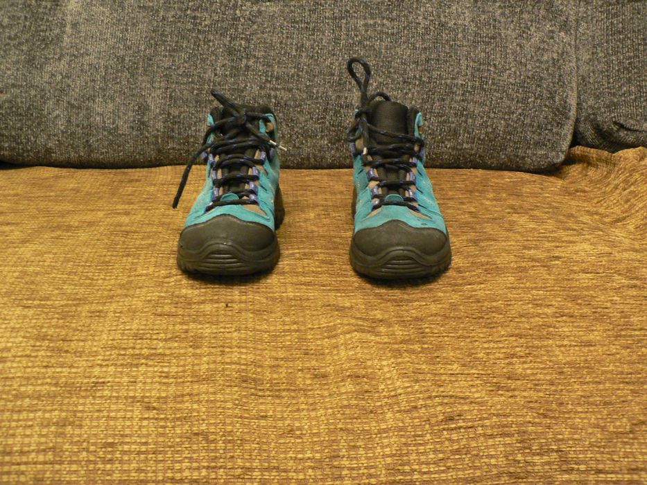 туристически обувки