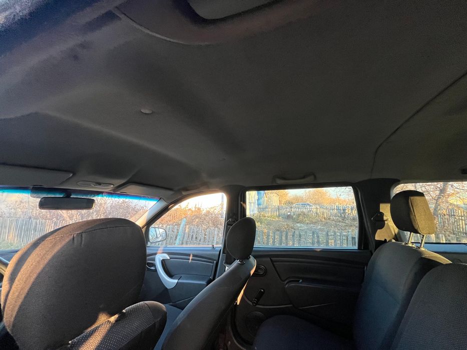 Продам лада ларгус..