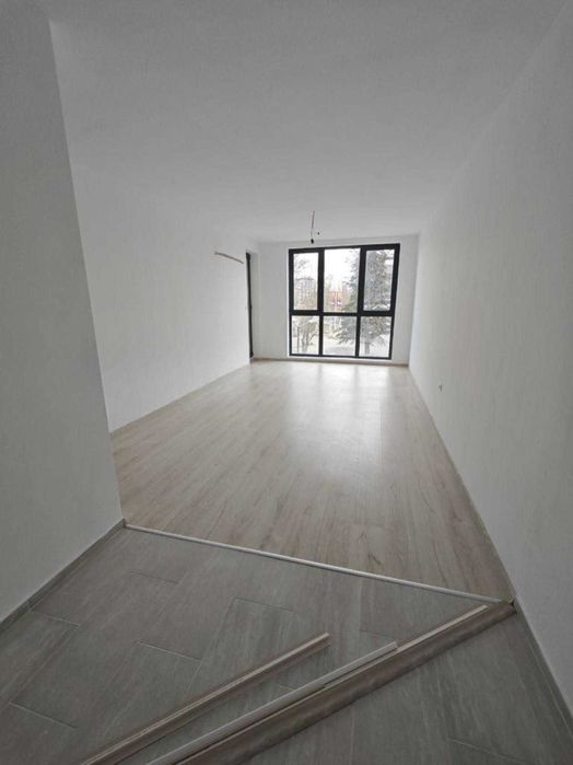 Продава се Двустаен апартамент в Пловдив, Център - 61 кв.м за 911 €/кв.м - Снимка #1