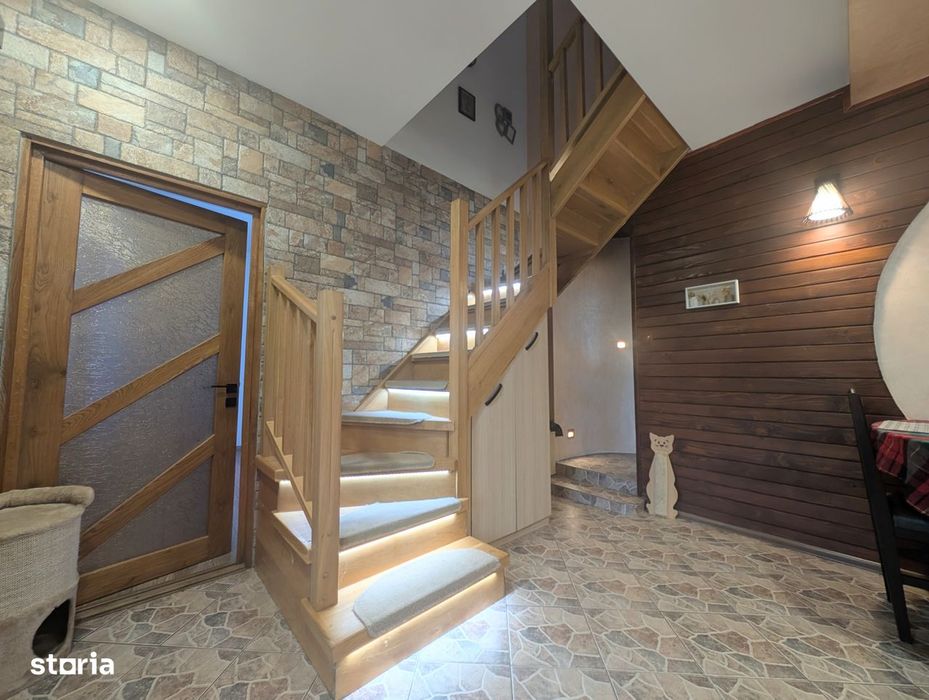 Casa individuala in spatele Hanului Visoianu, Mobilata, 4 camere