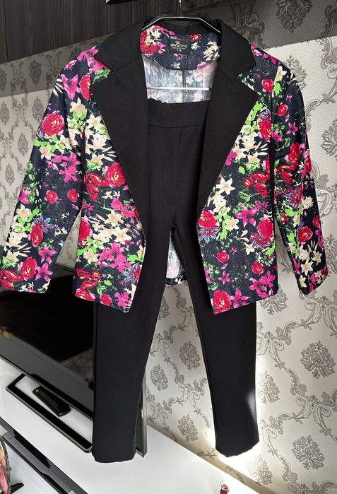 Costum fetițe 7-8 ani