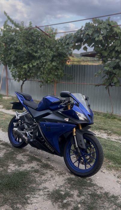 Yamaha yzf 125 2016