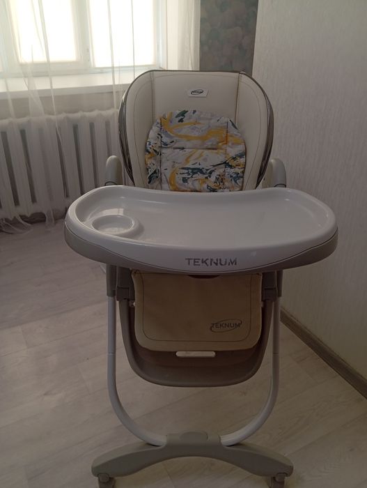 Продам детский столик для кормления