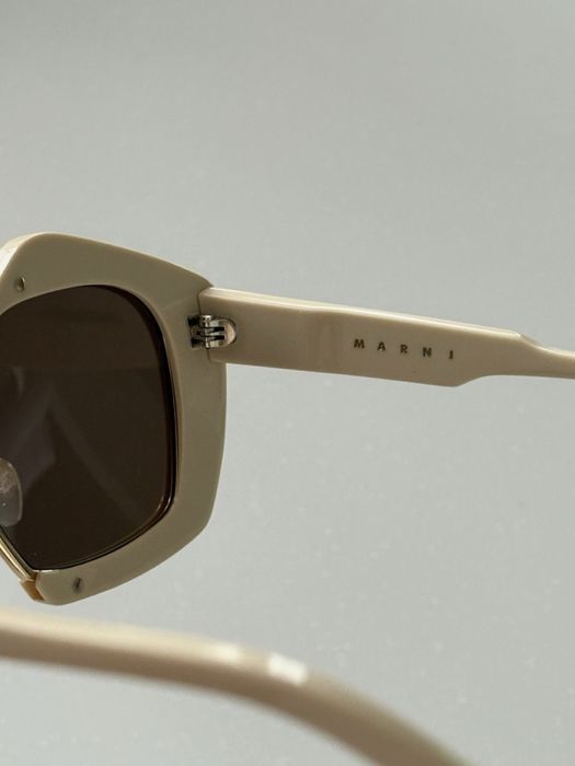 Солнцезащитные очки Marni