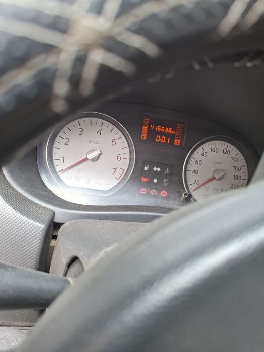 Dacia Logan 1.5 din 2010 1100 euro  negociabil