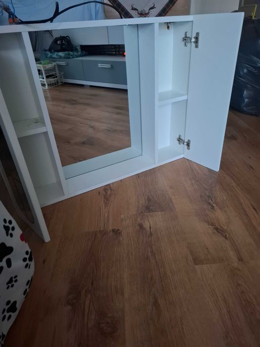 Dulap baie cu oglinda,lumini si rafturi stanga dreapta
