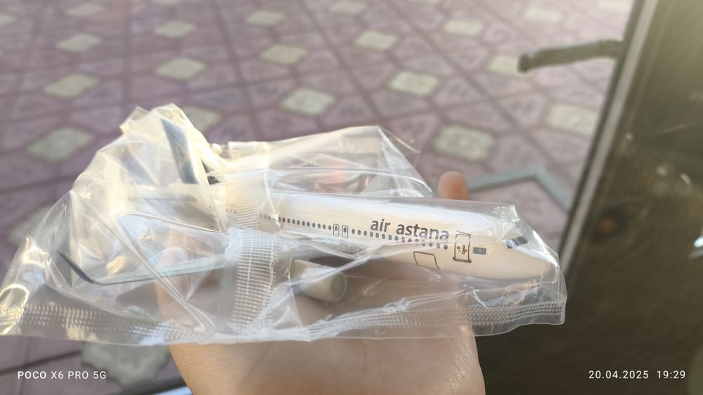 Сомолет air astana a320