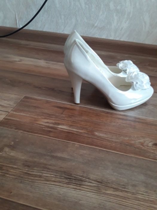 Красивые Белые туфли