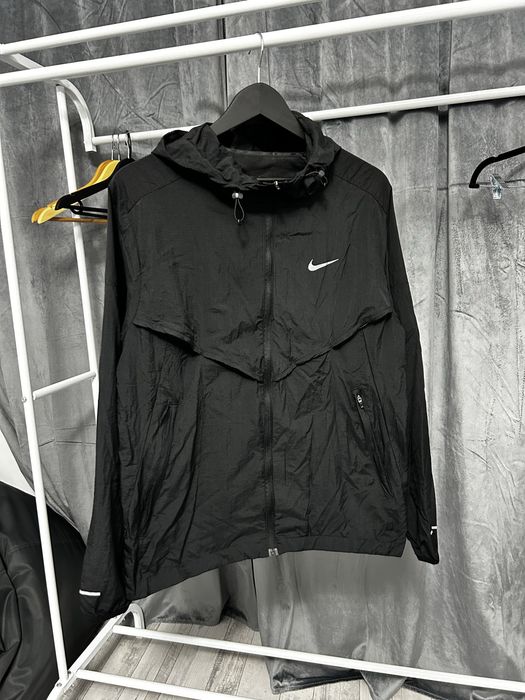 Geaca Nike anti vant noua fara eticheta / marimea M