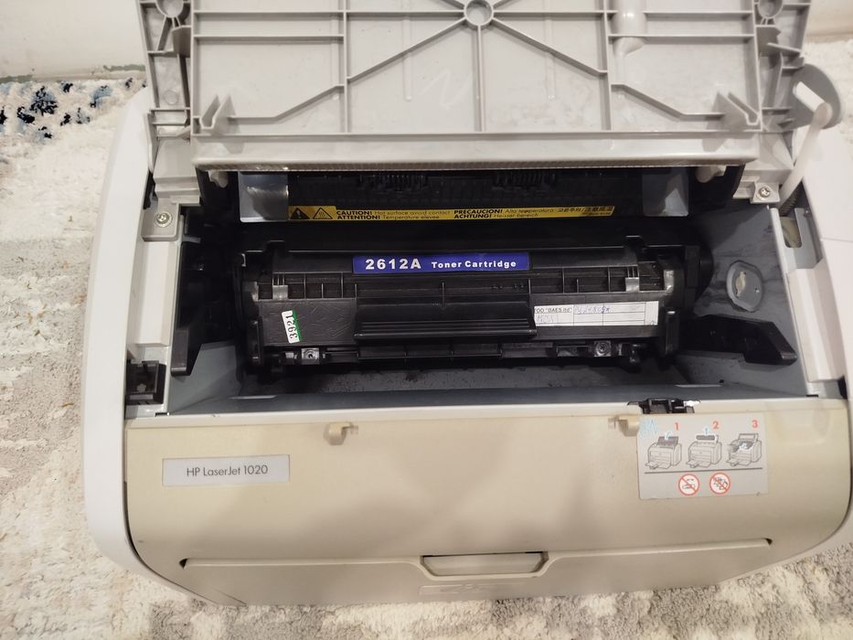 Принтер HP Laser jet 1020 
Полностью в рабочем состоянии.