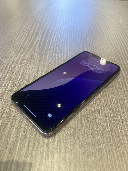 iPhone XS Max на 64 гб