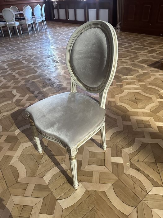 Продам стол стулья