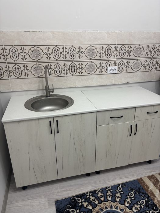 Кухонный гарнитур НОВЫЙ !