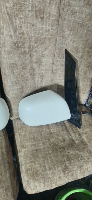 Продам зеркала тайота Альфард н10