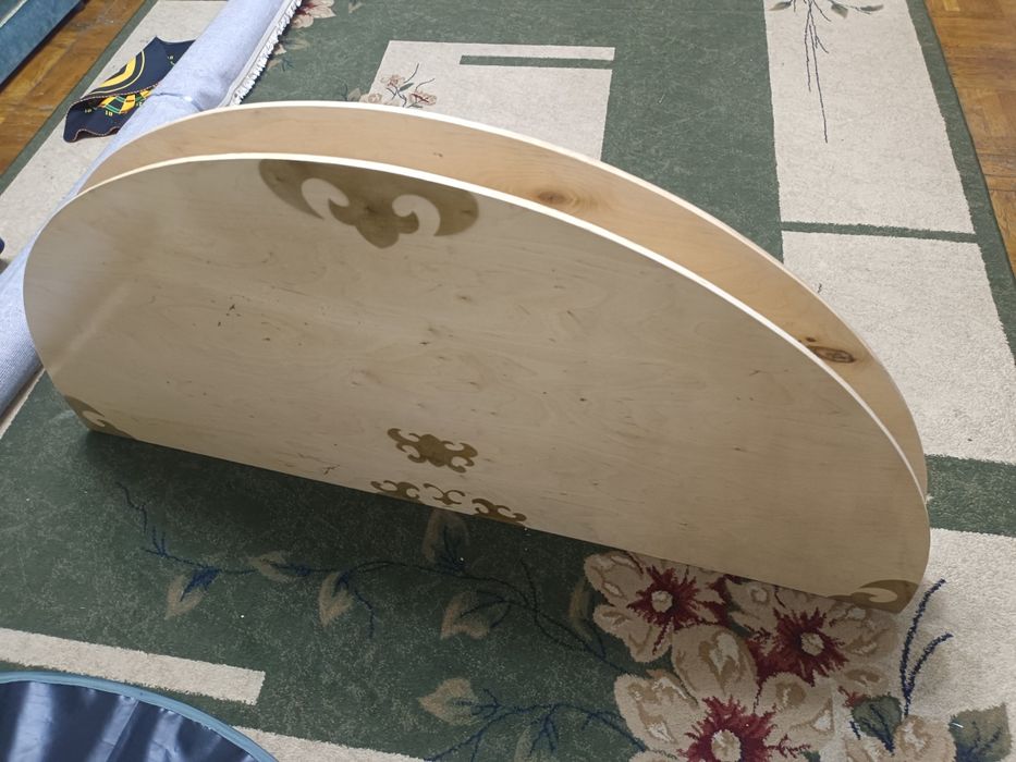 Круглый стол складной