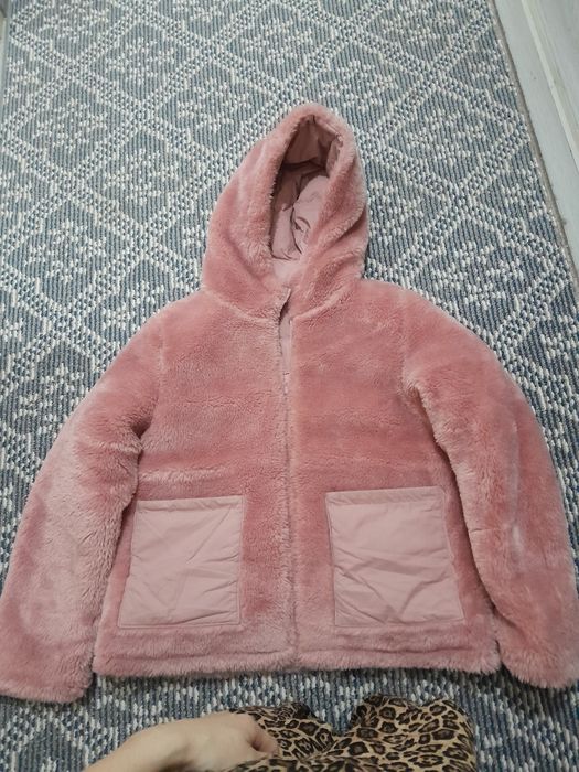 Bir kirilgan yangidek turibdi. Ikki taraflama kimsa bo'ladi razmer xl