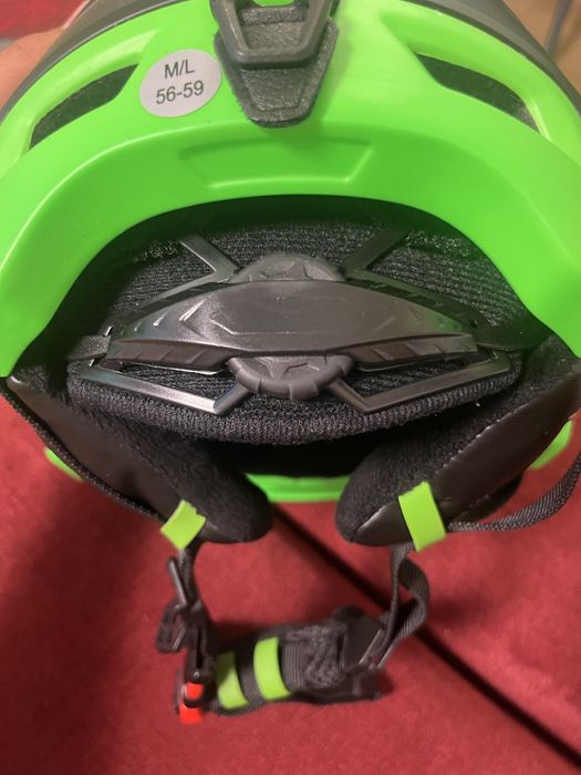 Ски каска за деца