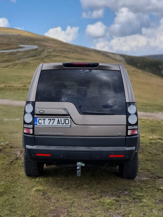 Discovery 4 3.0 TDV6 Automat 4x4 2016 – Piele crem, Navi, Cameră