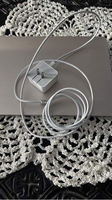 Macbook air 13’’ m4/16/512