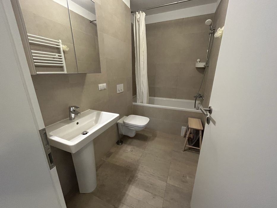 Apartament 2 camere Coresi pietonala
