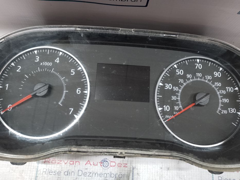 ceasuri bord uk  dacia duster 2019