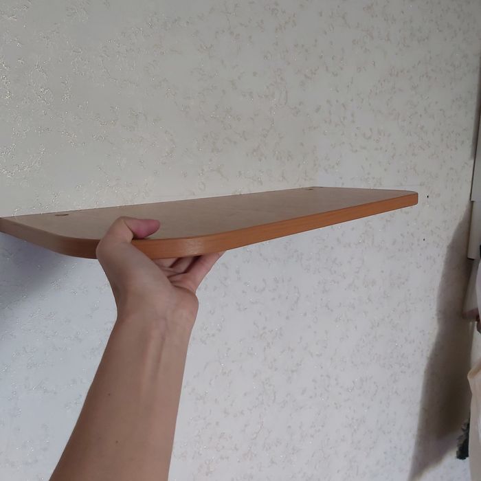 Полки по 1000тн, есть 10 шт