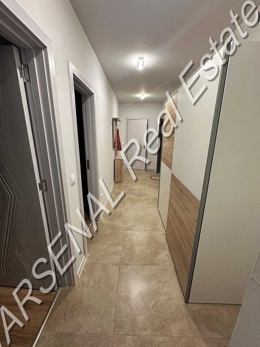 Дава се под наем Тристаен апартамент в София, Център - 100 кв.м за 747.66 € - Снимка #7