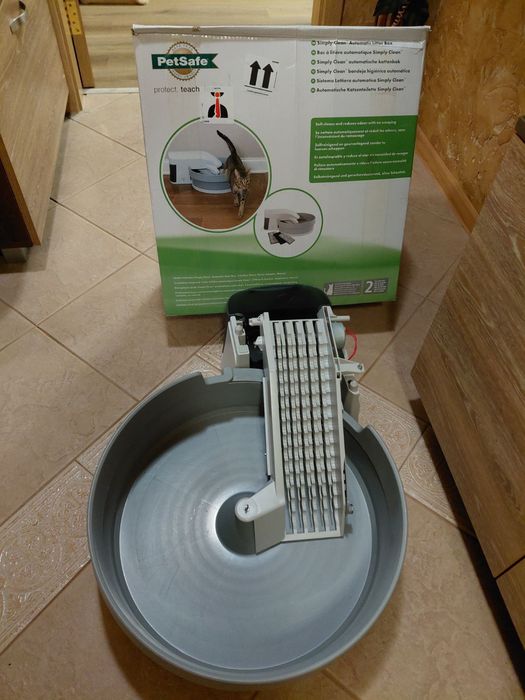 Автоматична котешка тоалетна Simply clean