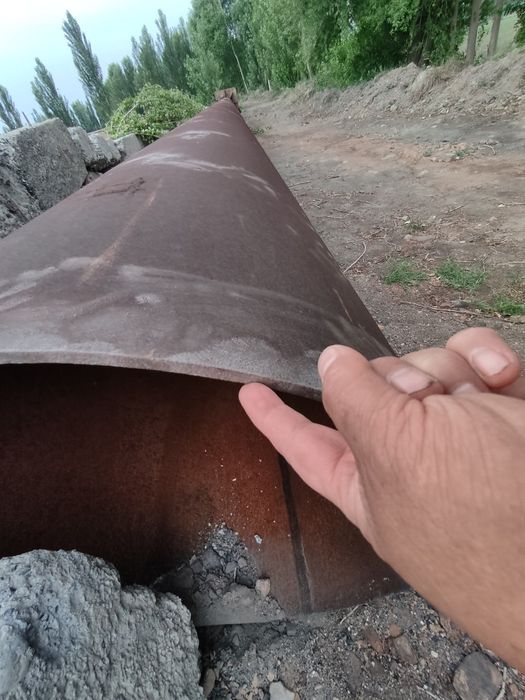 Труба темирли 800 сотилади 33 метр сандиги билан