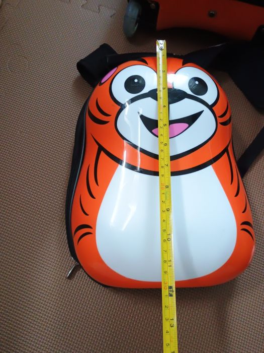 Set de călătorie Cuties and Pals, troler și rucsac model 3D tigru