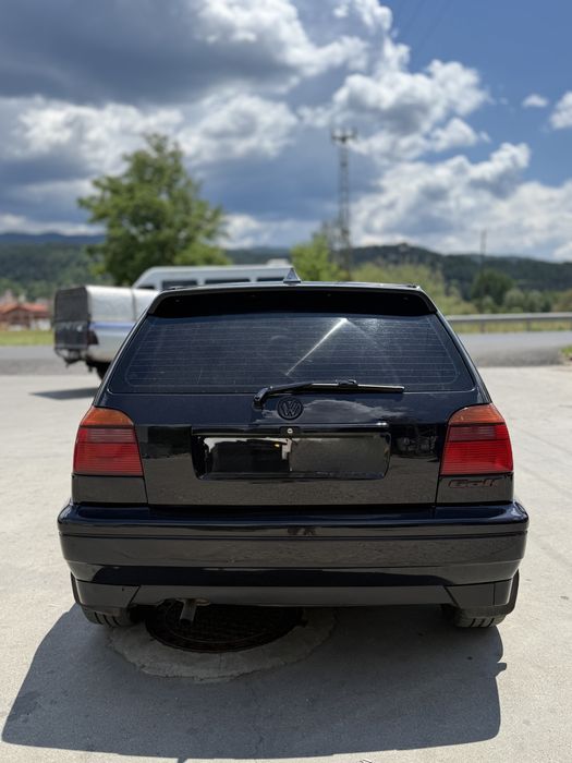 Продавам vw golf 3