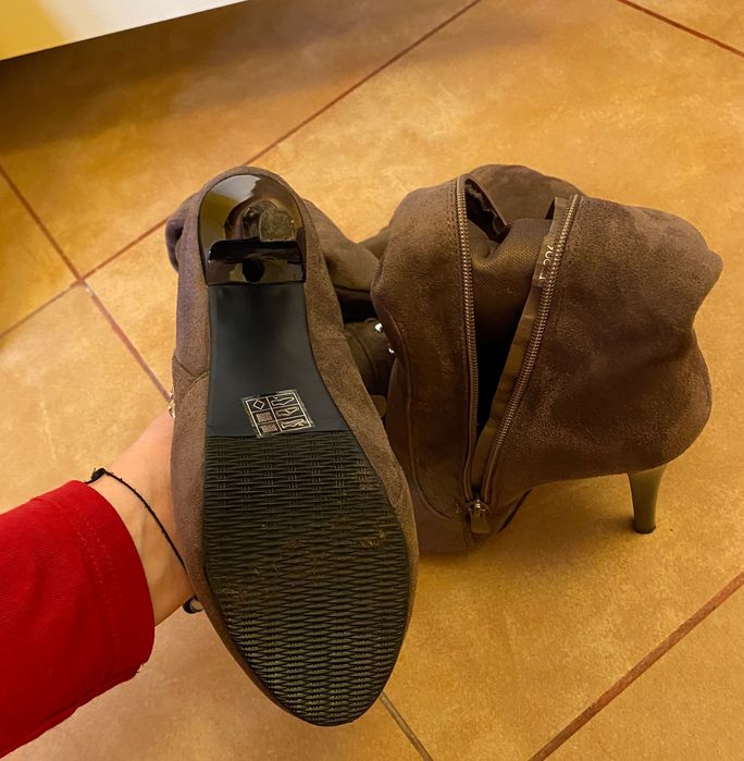 Vând cizme lungi, mărimea 37