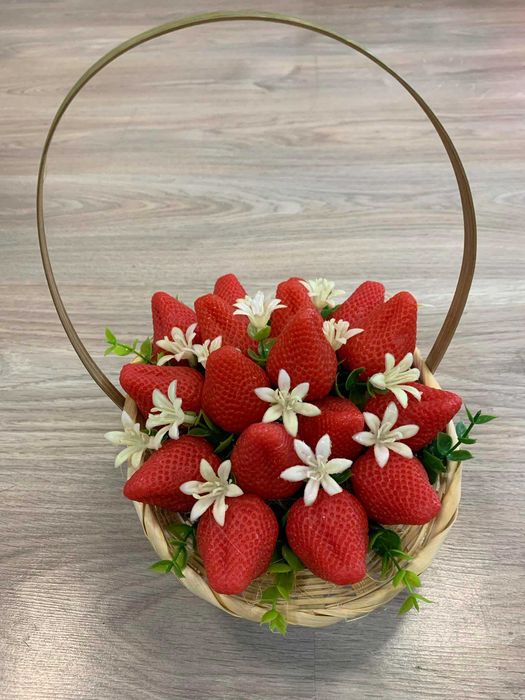 Цветя от ароматен глицеринов сапун и Българска роза унив.маг.