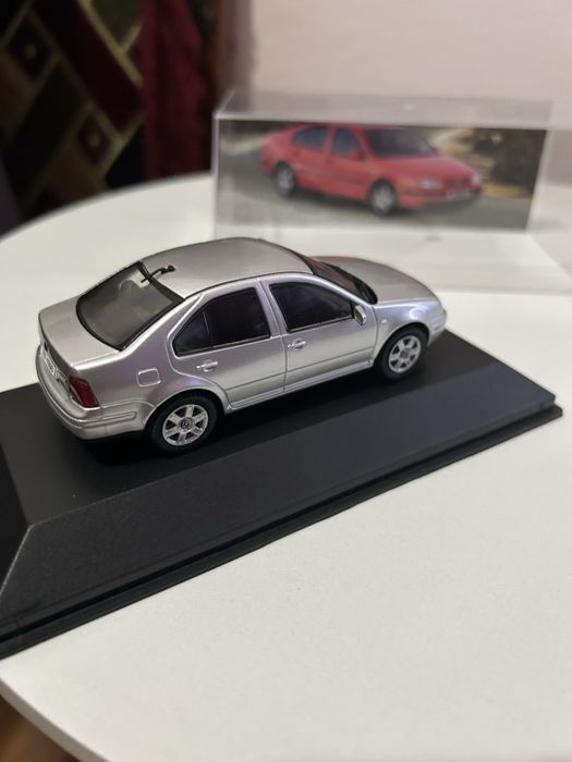 Vw bora 1/43 macheta