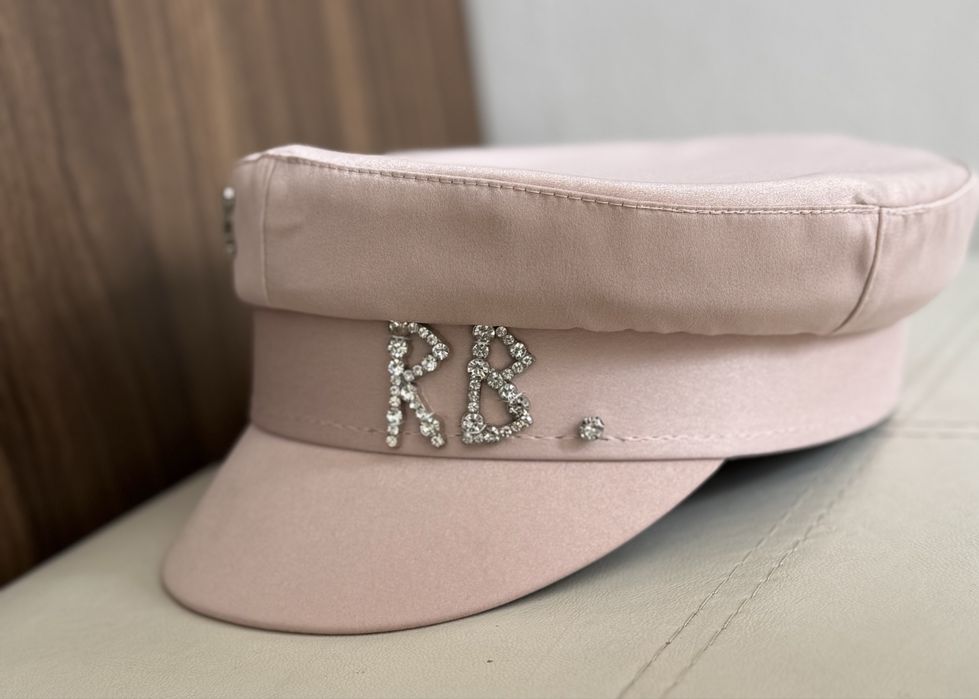 RB Шапки Ruslan Baginskiy