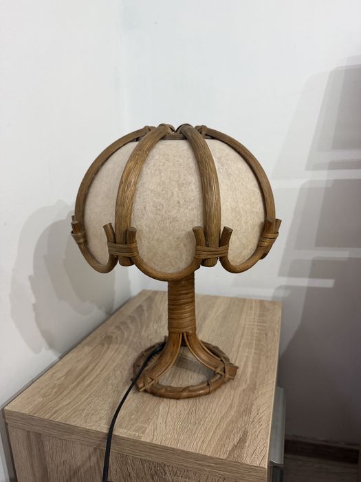 Lampa de lemn functionala