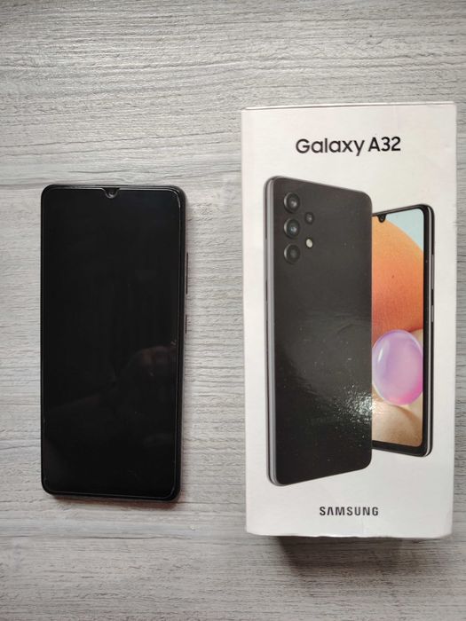Продавам Samsung A32 цена 80