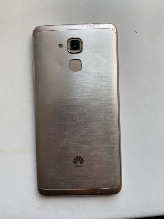 Продам huawei срочно за 10к
