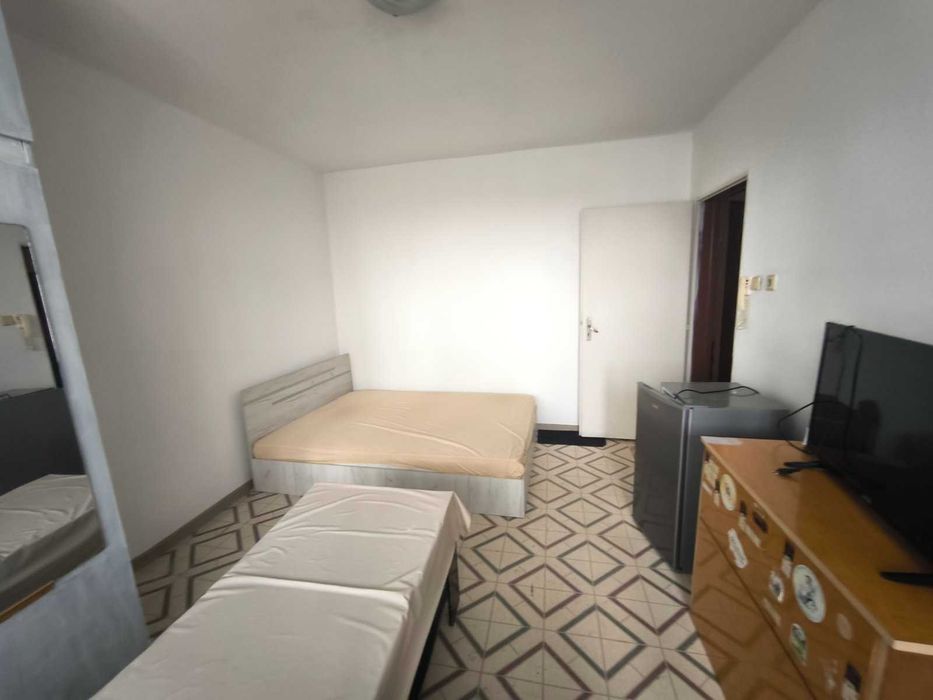 Дава се под наем Едностаен апартамент в Пловдив, Тракия - 30 кв.м за 333 € - Снимка #1